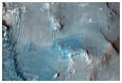 Syrtis Major, il fondo di un cratere ricoperto di idrati e megabreccia nella cavit centrale