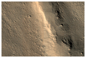 Ramparts in Tooting Crater