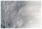Well-Preserved 5-Kilometer Diameter Impact Crater in Amazonis Planitia