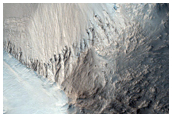 Fresh Multiple Impact in Southern Utopia Planitia