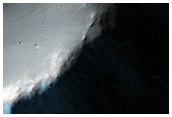 Olivine-Rich Crater Wall in Terra Sirenum