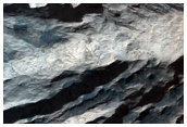 Olivine-Rich Light-Toned Mound in Ganges Chasma