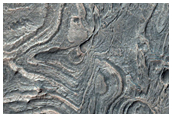 Exposure of Lower Layers in South Melas Chasma with Stratigraphic Contacts