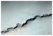 Crater Rim in Hesperia Planum
