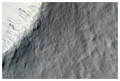 Distinctive Small Rayed Crater in Terra Cimmeria
