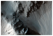 Well Preserved Crater in Terra Cimmeria