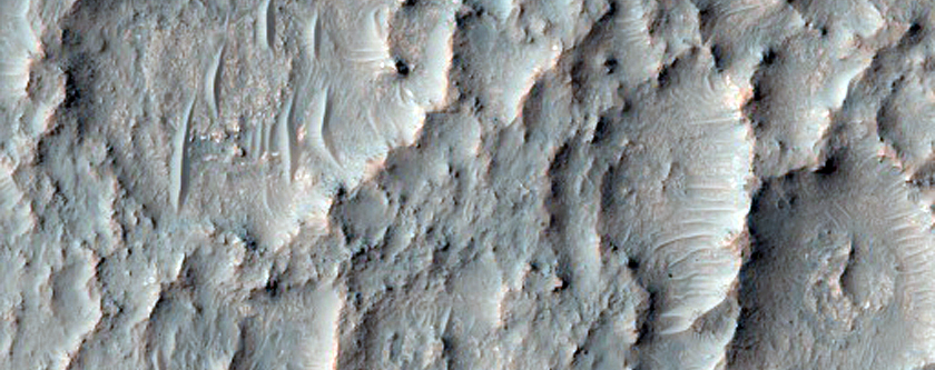 Potential Clays Near Chlorides in Sirenum Fossae