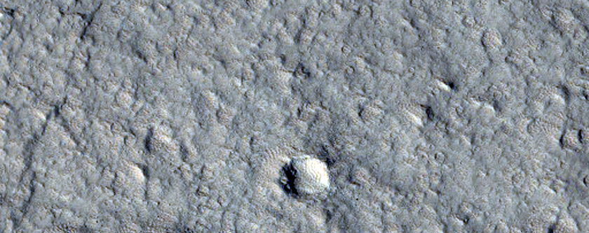 Az Olympus Mons kalderájának délkeleti fala