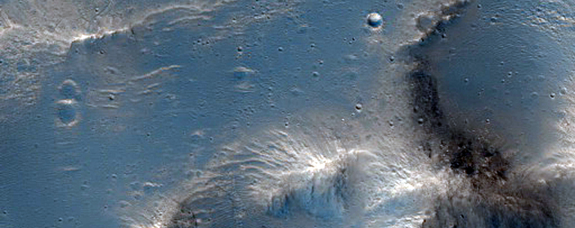 Complex Wall and Rim of Rampart Crater in Northern Hesperia Planum