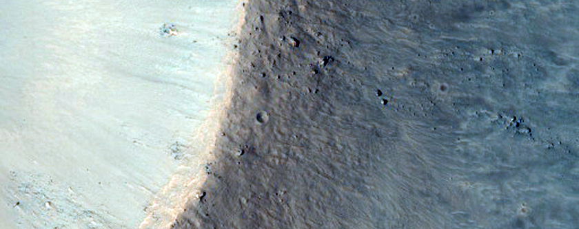Very Fresh Small Crater in Hesperia Planum