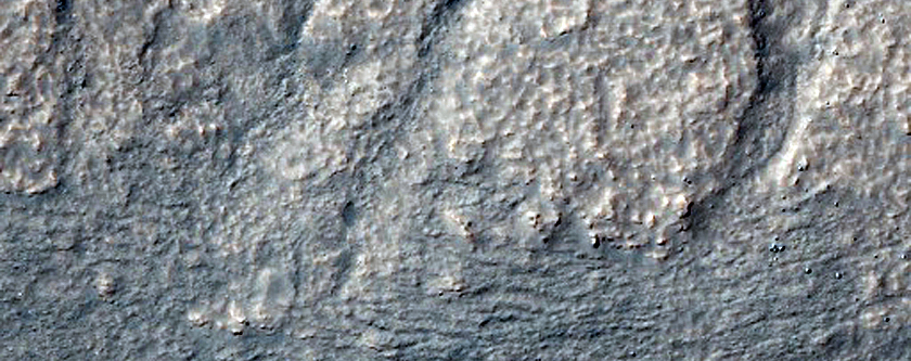 Mantled Deposits in Reull Vallis