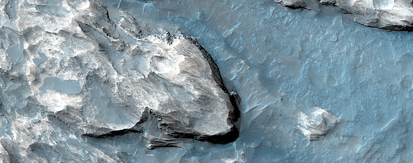 Pyroxene-Rich Terrain in Valles Marineris
