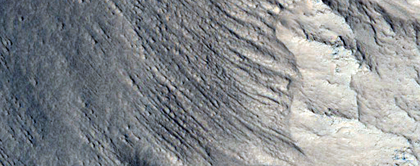 Well-Preserved Impact Crater on Northern Plains