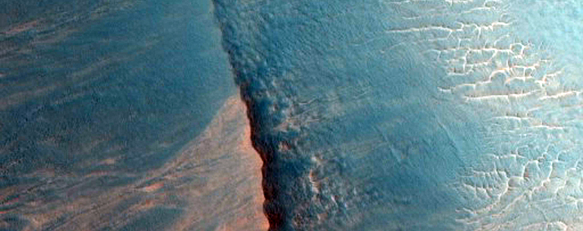 Periglacial Features in Small Crater in Utopia Planitia