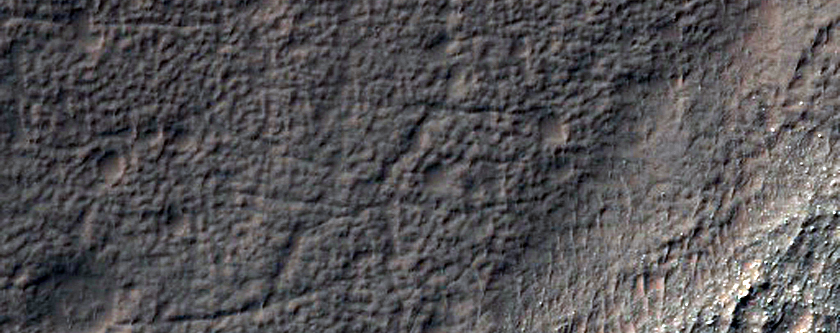 Graben South of Syria Mons