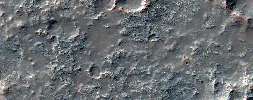 Complex Flows on Solis Planum