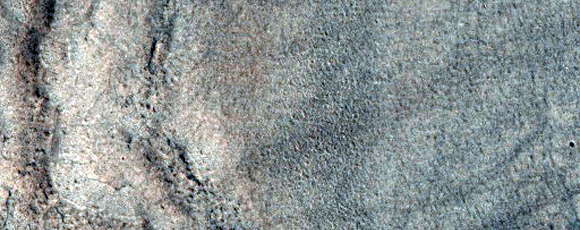 Crater in Acidalia Planitia