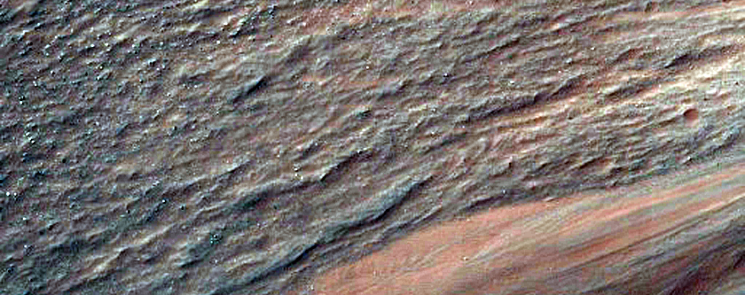 Deep Bedrock in Valles Marineris