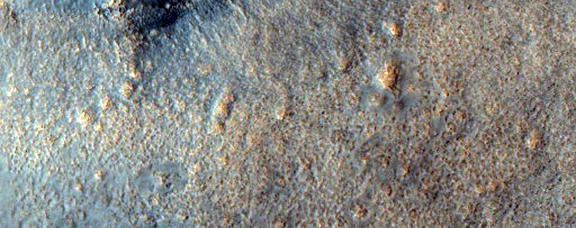 Rampart Crater North of Arabia Terra