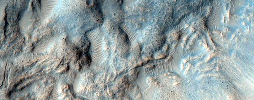 Well-Preserved 5-Kilometer Diameter Impact Crater in Acidalia Planitia