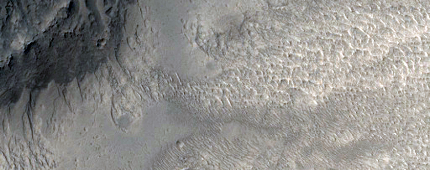 Impact Crater Exposing Bedrock in Northern Arabia Terra
