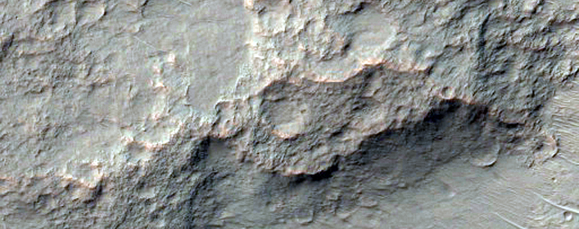 Crater Rim or Escarpment in Tyrrhena Terra