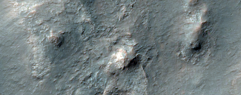 Channels in Eos Chasma