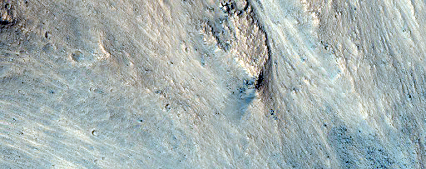 Possible Layering in Walls Close to Source of Ravi Vallis