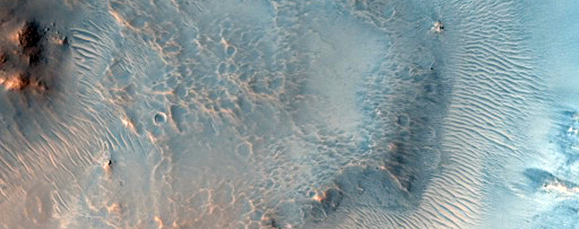 Central Peak of a Large Crater in Acidalia Planitia