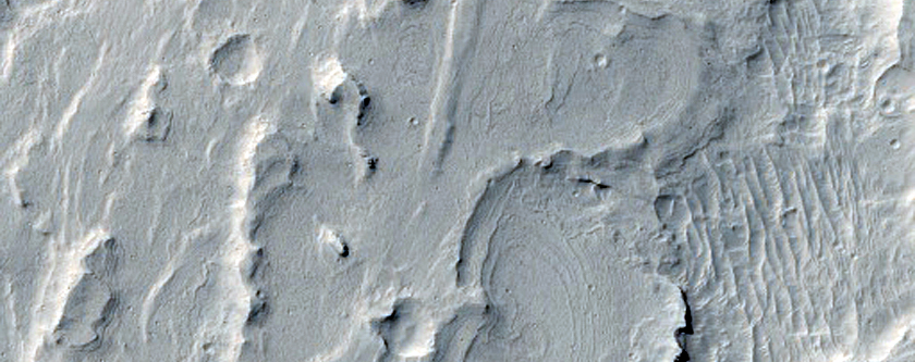 Layered Terrain in Zephyria Planum