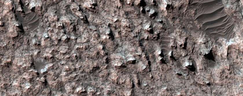 Jointed Layered Deposits in Tyrrhena Terra