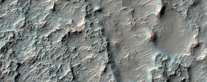 Phyllosilicates in Huygens Crater