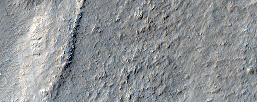 Laminar Flow in Ejecta Layer North of Tooting Crater