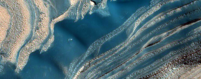 Central Chasma Boreale Scarp
