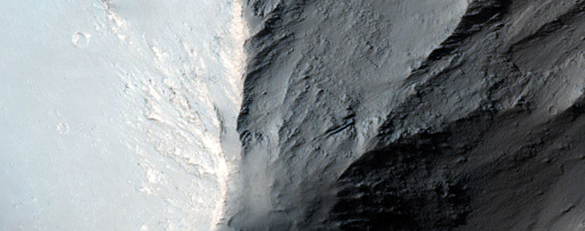 Floor of Ius Chasma