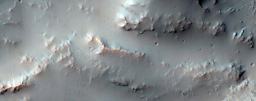 Well-Preserved Crater Northeast of Hellas Planitia