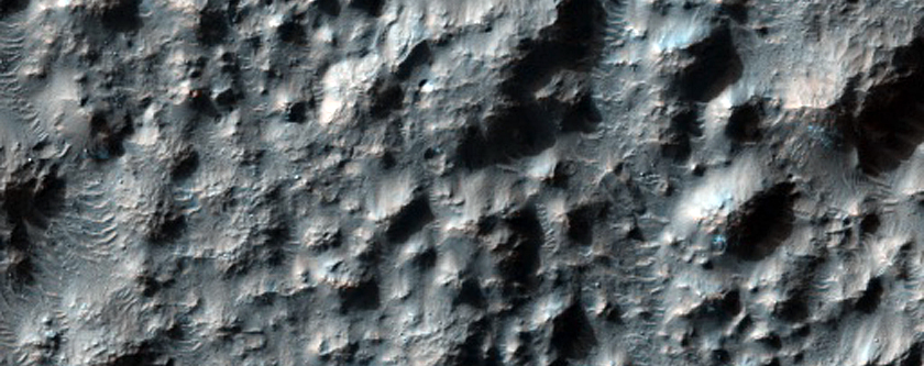 Unique Ejecta Pattern From Hale Crater