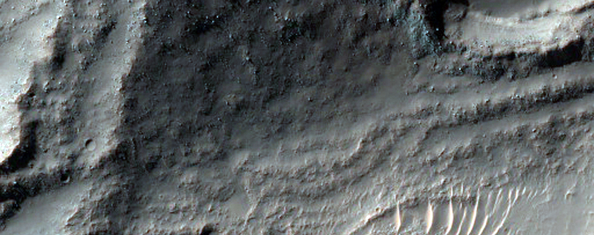 Crosscutting Ridges Beyond Margins of Mantle Material