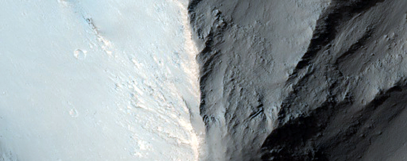 Floor of Ius Chasma