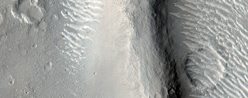 Arcuate Ridge and Remnant Mesa in Isidis Region