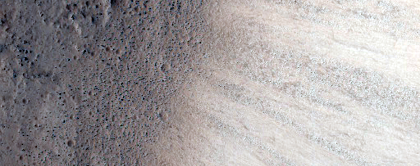 Un cratre rcent sur Mars