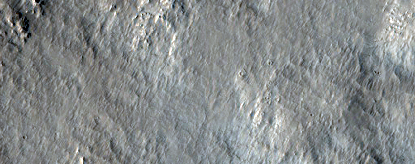 Flows on South Rim of Tooting Crater