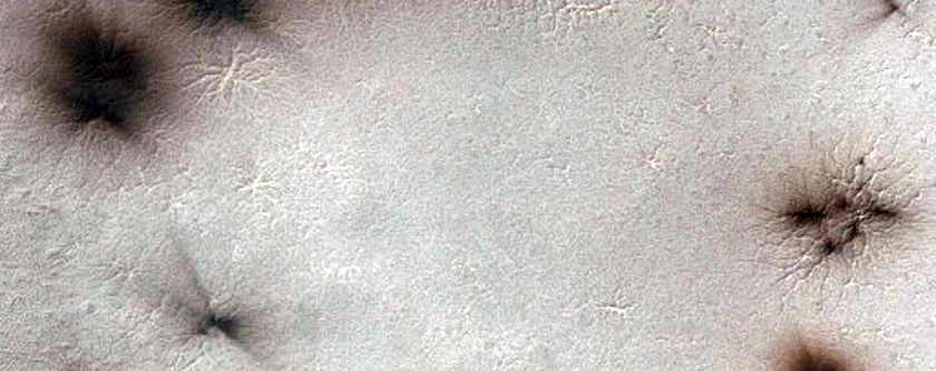 Defrosting Patterns on Ridges in Angustus Labyrinthus