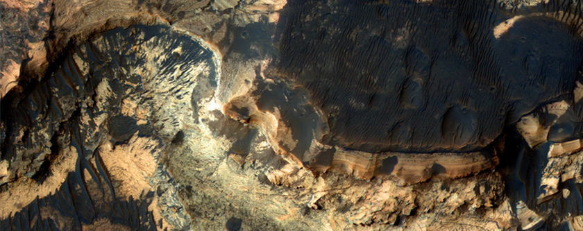 Cobertura em Cores de Um Possvel Local de Pouso na Cratera Holden