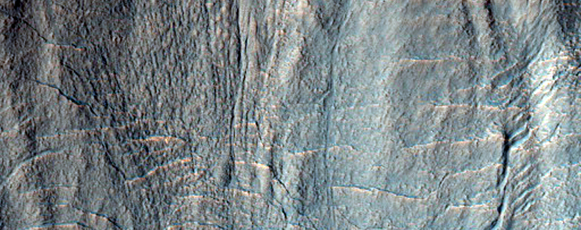 Gullies in South-Facing Wall of Dao Vallis