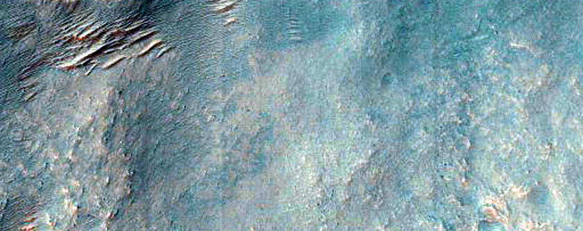 Central Peak of a Crater North of Hellas Planitia
