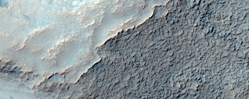 Olivine-Rich Crater Wall in Terra Sirenum