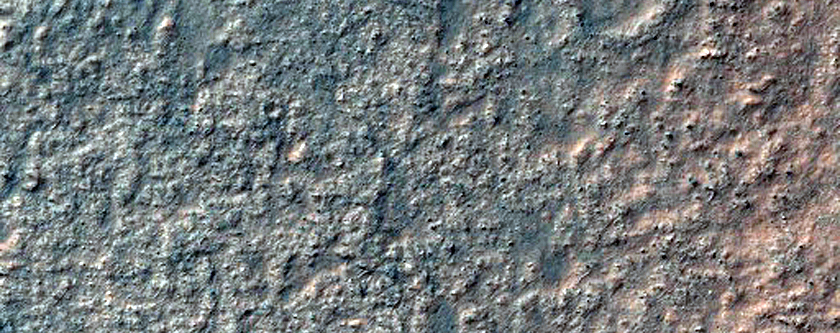 Gullies on Layered Wall of Mesa in Terra Cimmeria