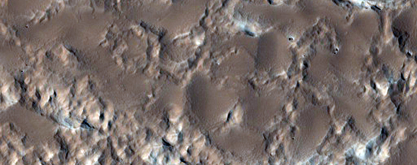 Material on Crater Floor West of Flammarion Crater