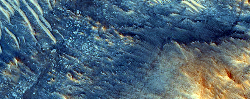Possible Phyllosilicates in Fracture in Nili Fossae